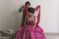 Maharani getting her ghoonghat on. Maharani getting her ghoonghat on.