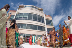 Maharani making her big entrance. Maharani making her big entrance.