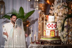 Take a look at this stunning indian wedding cake Take a look at this stunning indian wedding cake
