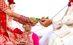 Maharani holding Raja's hands. Maharani holding Raja's hands.