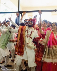 Upbeat baraat procession capture. Upbeat baraat procession capture.