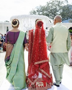Maharani making her big entrance to ceremony. Maharani making her big entrance to ceremony.