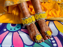 Marvelous Indian bridal haldi fashion anklets. Marvelous Indian bridal haldi fashion anklets.