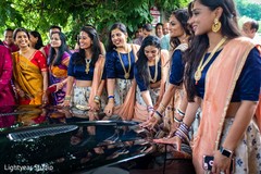 See this amazing bridesmaid capture See this amazing bridesmaid capture