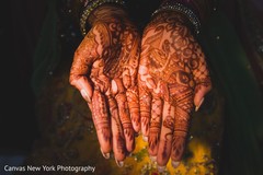 Incredible maharani's henna art. Incredible maharani's henna art.