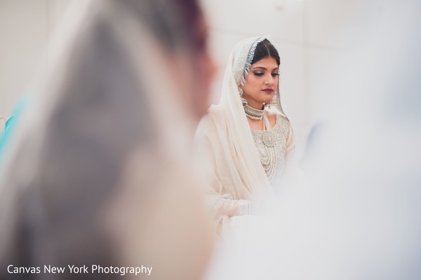 Incredible capture of Indian bride.