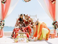 See this romantic Indian wedding rituals. See this romantic Indian wedding rituals.