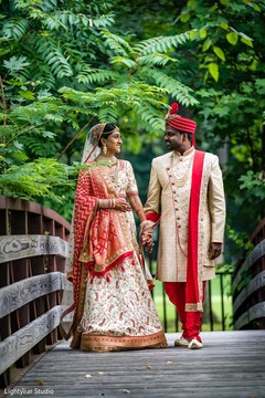 Elegant indian bride and groom wedding ceremony outfit Elegant indian bride and groom wedding ceremony outfit