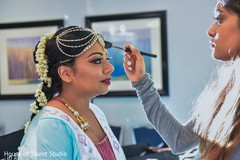 Maharani getting ready for the bash. Maharani getting ready for the bash.