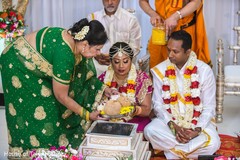 The couple during the rituals. The couple during the rituals.