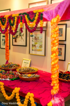 Amazing gifts table decoration. Amazing gifts table decoration.