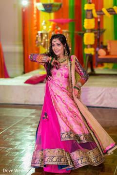 Lovely Maharani dancing at the sangeet. Lovely Maharani dancing at the sangeet.