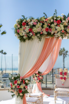 Lovely flower decorations. Lovely flower decorations.