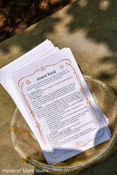 Marvelous Indian wedding ceremony guides capture. Marvelous Indian wedding ceremony guides capture.
