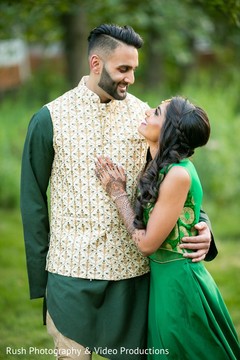 Sensational outdoor-themed Indian couple's photoshoot. Sensational outdoor-themed Indian couple's photoshoot.