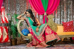 See this dazzling indian bridal photo session. See this dazzling indian bridal photo session.
