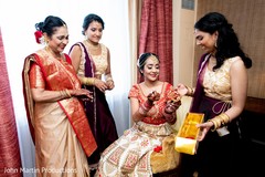 Maharani with her bridesmaids getting ready. Maharani with her bridesmaids getting ready.
