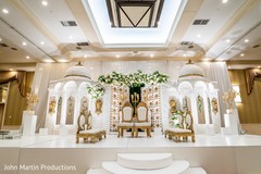 Amazing lightning and decor. Amazing lightning and decor.