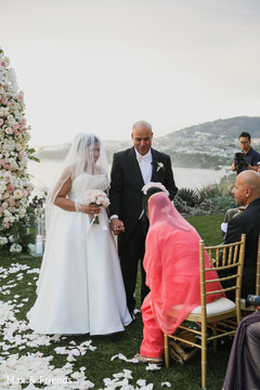 Enchanting indian bride and groom capture Enchanting indian bride and groom capture