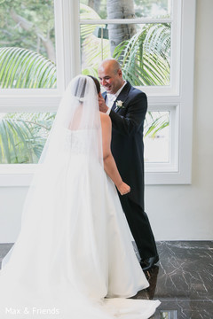 Indian bride and groom's romantic first look moment Indian bride and groom's romantic first look moment