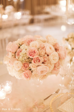 Graceful floral centerpiece Graceful floral centerpiece