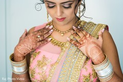 Maharani posing with mehndi. Maharani posing with mehndi.