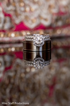 Stunning Indian engagement ring. Stunning Indian engagement ring.