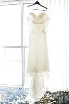 Incredible Indian bridal white dress. Incredible Indian bridal white dress.