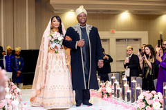 Impressive Indian bride's doli entrance to wedding ceremony Impressive Indian bride's doli entrance to wedding ceremony
