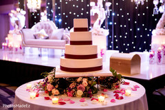 See this dazzling cake design. See this dazzling cake design.