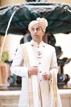 Incredible Indian grooms ceremony look. Incredible Indian grooms ceremony look.