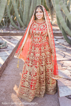 Astonishing indian bride's wedding outfit Astonishing indian bride's wedding outfit
