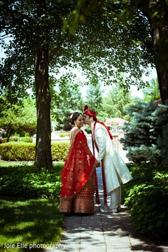 Raja and Maharani having a romantic moment. Raja and Maharani having a romantic moment.