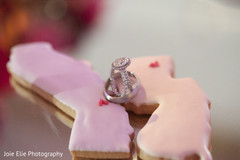Gorgeous wedding rings capture Gorgeous wedding rings capture