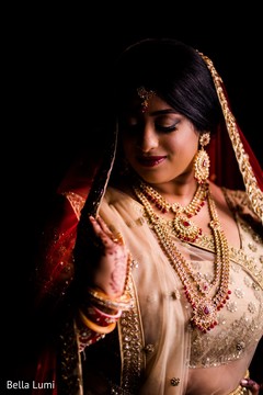 See this gorgeous indian bride See this gorgeous indian bride
