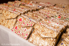 Beautiful capture of the favors. Beautiful capture of the favors.
