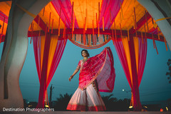 Maharani looking gorgeous. Maharani looking gorgeous.