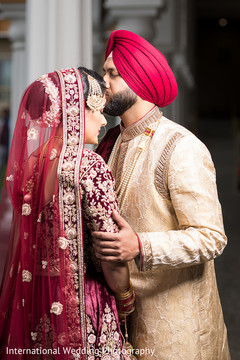 Take a look at our romantic Indian couple. Take a look at our romantic Indian couple.