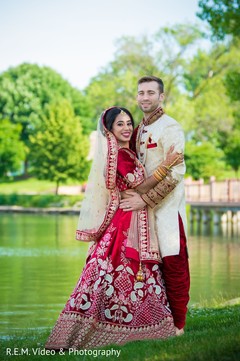 Insanely beautiful indian couple's photo session. Insanely beautiful indian couple's photo session.