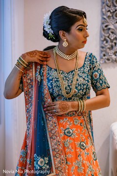 Enchanting Indian bride ceremony look. Enchanting Indian bride ceremony look.
