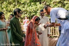 Maharani arriving to mandap. Maharani arriving to mandap.