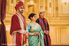 Raja waiting for the Maharani. Raja waiting for the Maharani.