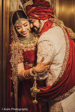 Photoshoot details of the newlyweds. Photoshoot details of the newlyweds.