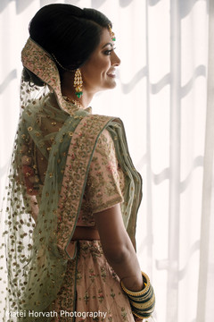 Stunning Maharani ready for the ceremony. Stunning Maharani ready for the ceremony.