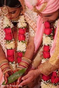 Gorgeous photography of the couple during the ceremony. Gorgeous photography of the couple during the ceremony.