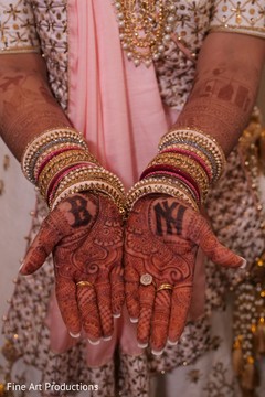 The gorgeous Maharani showing her intricate mehndi design. The gorgeous Maharani showing her intricate mehndi design.