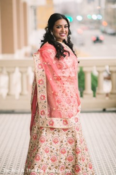 Indian bride posing for pictures prior to the gala. Indian bride posing for pictures prior to the gala.