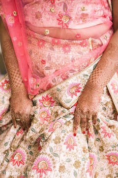 Indian bride's mehndi, jewelry and saree designs. Indian bride's mehndi, jewelry and saree designs.