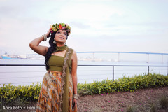 Incredible Indian bridal pre-wedding look. Incredible Indian bridal pre-wedding look.