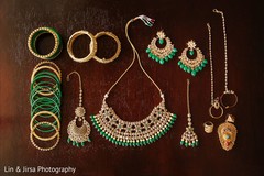 Accessories in green and gold used by Maharani. Accessories in green and gold used by Maharani.